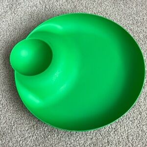 “Plastic Green-Serving Tray”